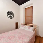 Historical Flat Unique Terrace Ac In Beyoglu Galata اسطنبول