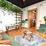 Historical Flat Unique Terrace Ac In Beyoglu Galata شقة اسطنبول