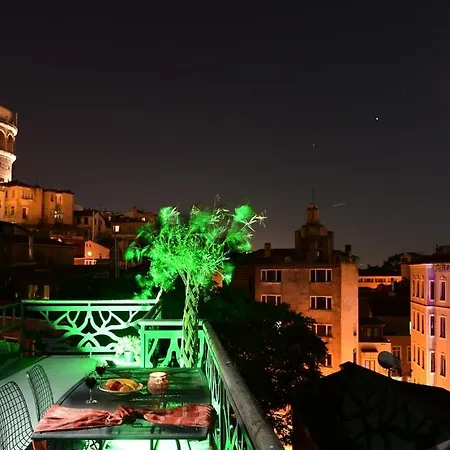 Historical Flat Unique Terrace Ac In Beyoglu Galata * اسطنبول