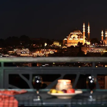 Historical Flat Unique Terrace Ac In Beyoglu Galata Κωνσταντινούπολη