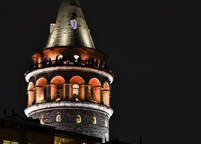 公寓 Historical Flat Unique Terrace Ac In Beyoglu Galata