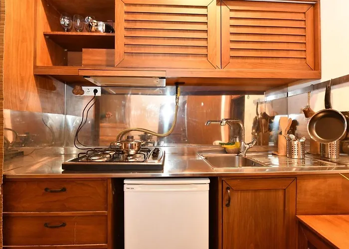 Historical Flat Unique Terrace Ac In Beyoglu Galata 公寓 *