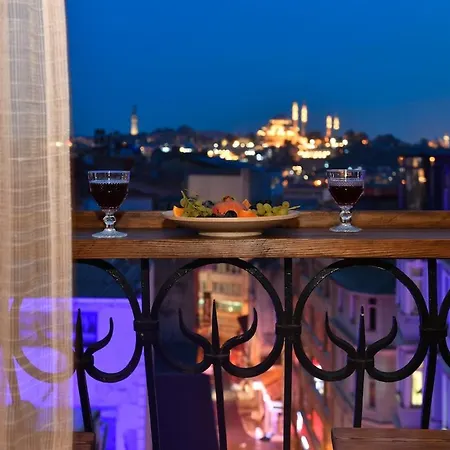 Lägenhet Historical Flat Unique Terrace Ac In Beyoglu Galata Istanbul