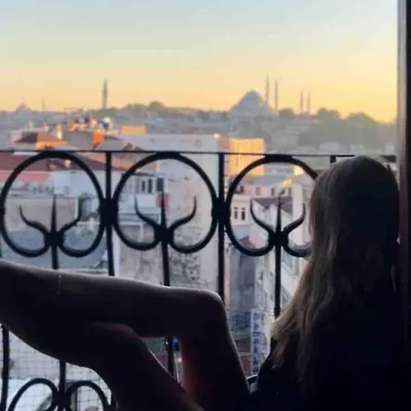 Lägenhet Historical Flat Unique Terrace Ac In Beyoglu Galata *